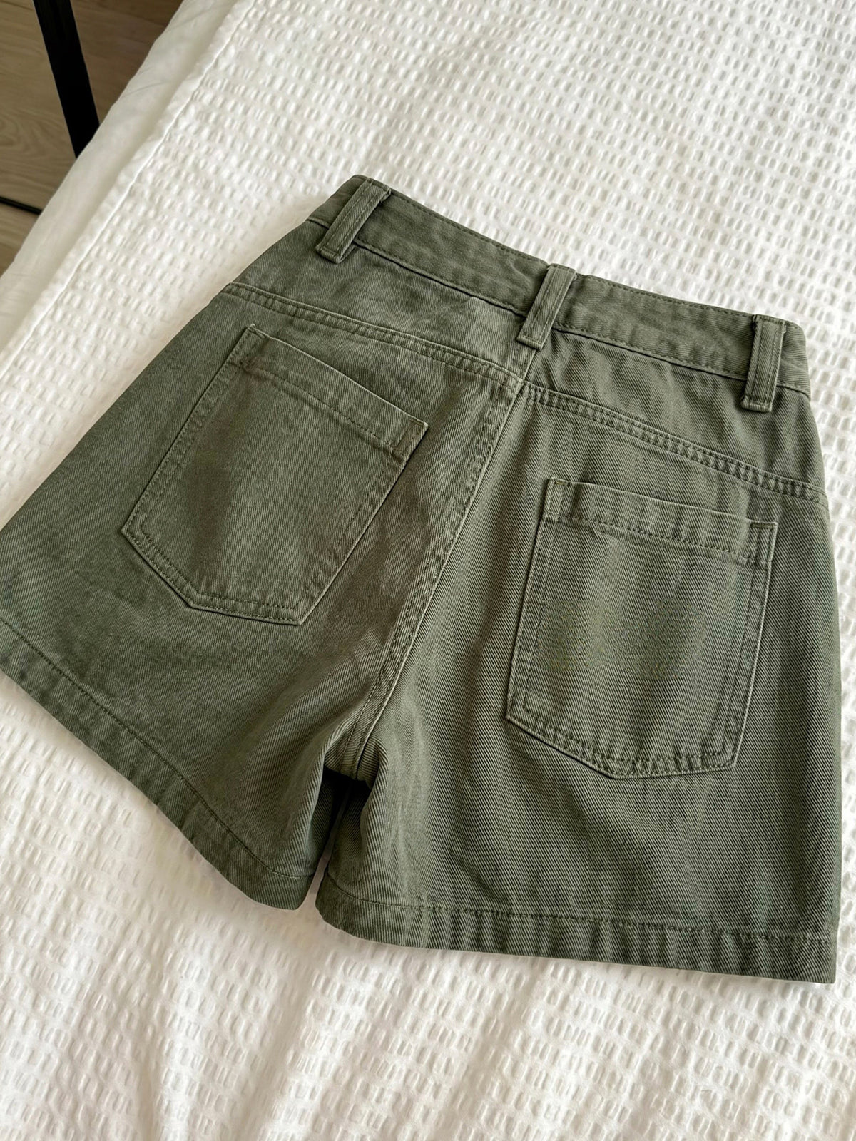 Y2K ハイウエスト ストレート デニムショートパンツ オリーブ